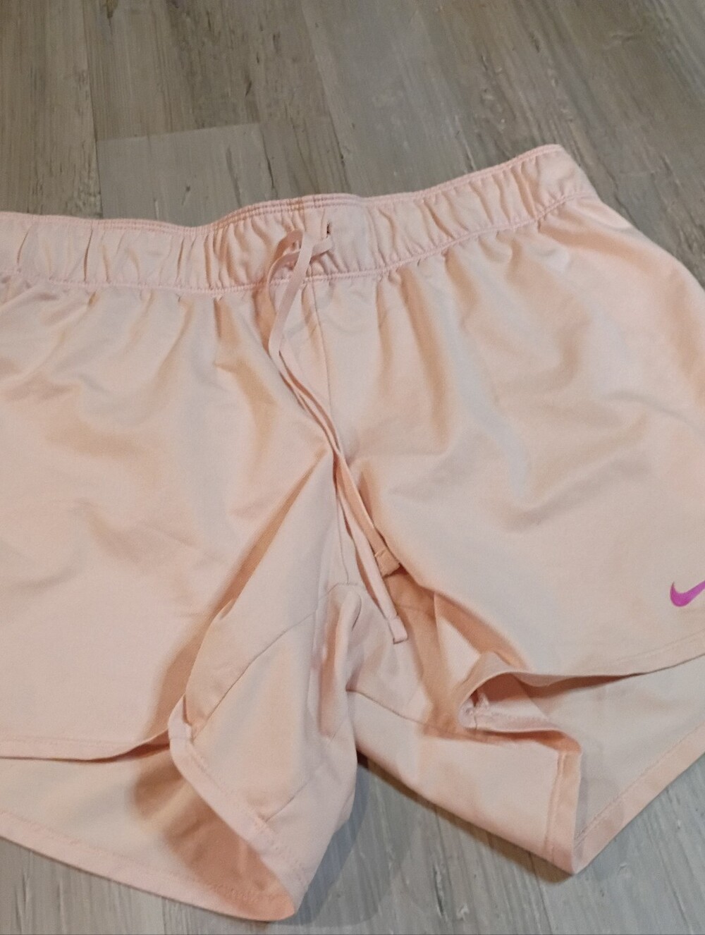 Nike - Picture 2 of 5